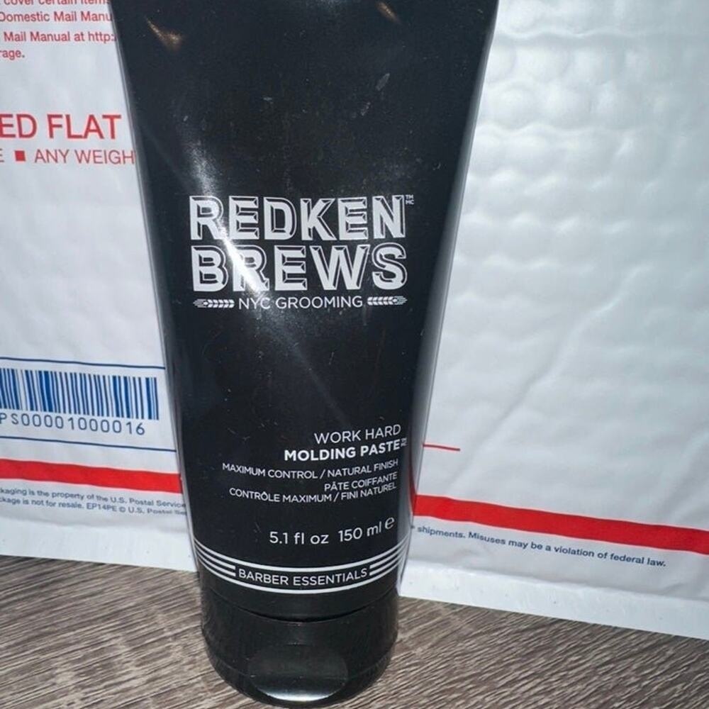 Redken Brews‎ work hard men barber hair style